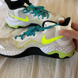 Nike Girls Basketball Shoes